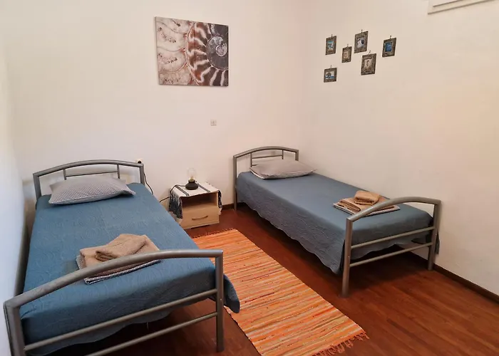 Hippocrates' House Semesterbostad *